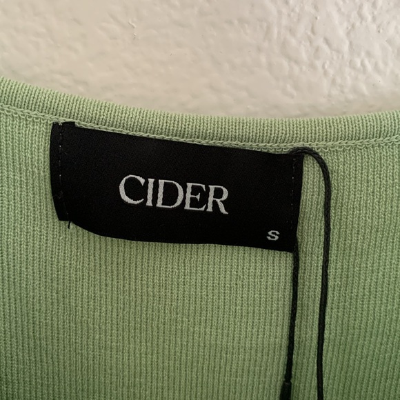 💚 Dress - Picture 5 of 10